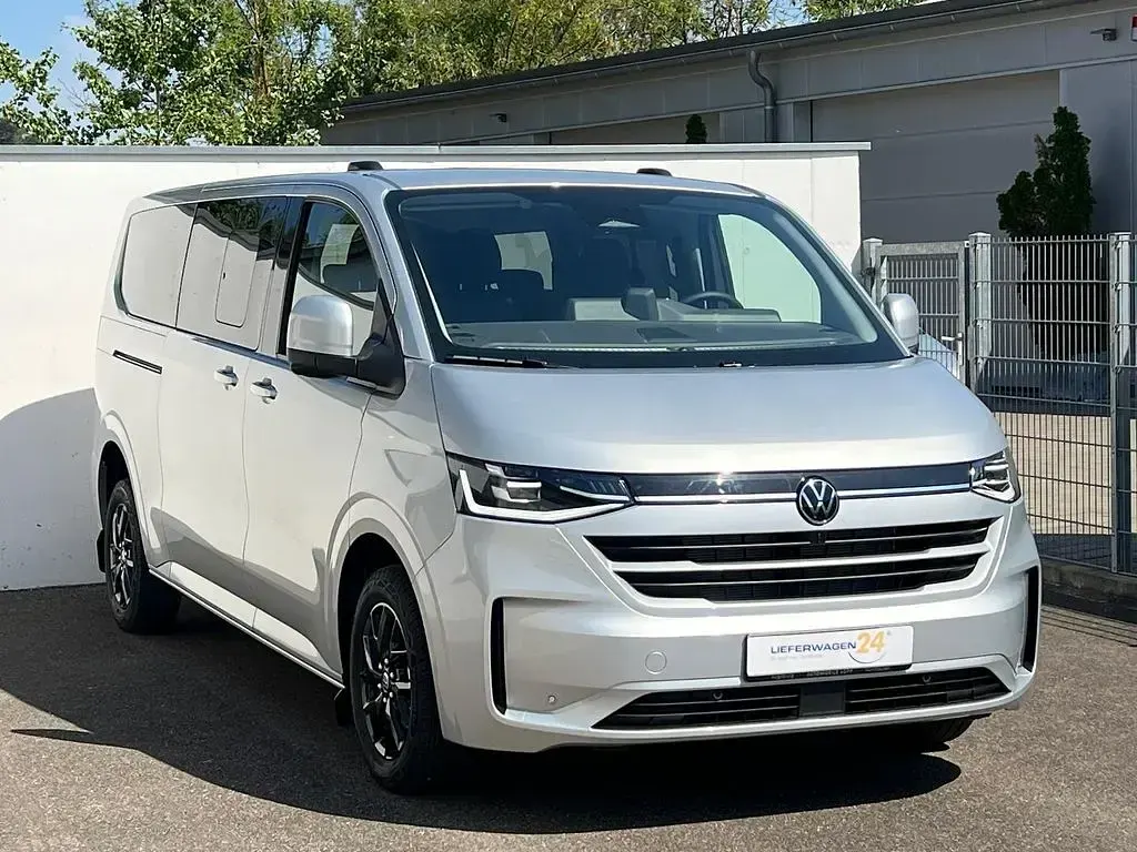 Neu VW Caravelle Style 170 PS (125 kW) 2026 Light grey metallic Van
