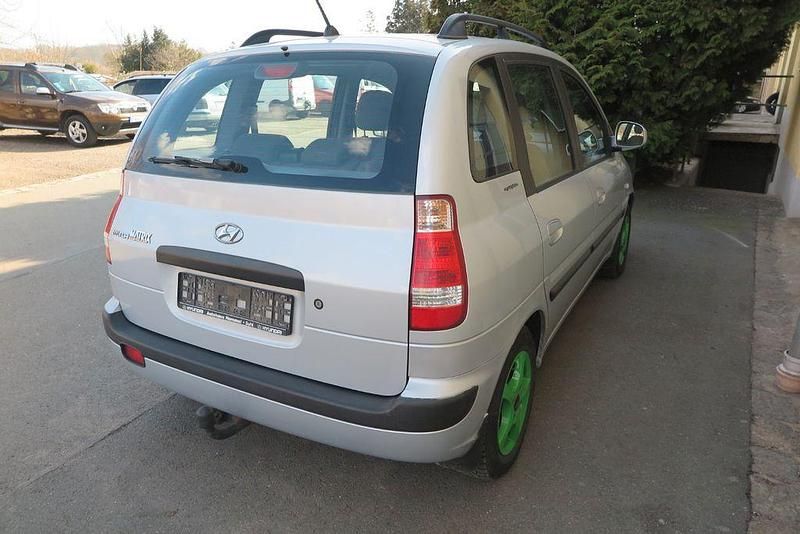 Gebraucht Hyundai Matrix GLS 103 PS (75 kW) 2008 Silber Van / Kleinbus