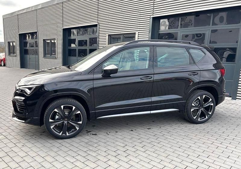 Neu Cupra Ateca 150 PS (110 kW) 2025 Schwarz SUV