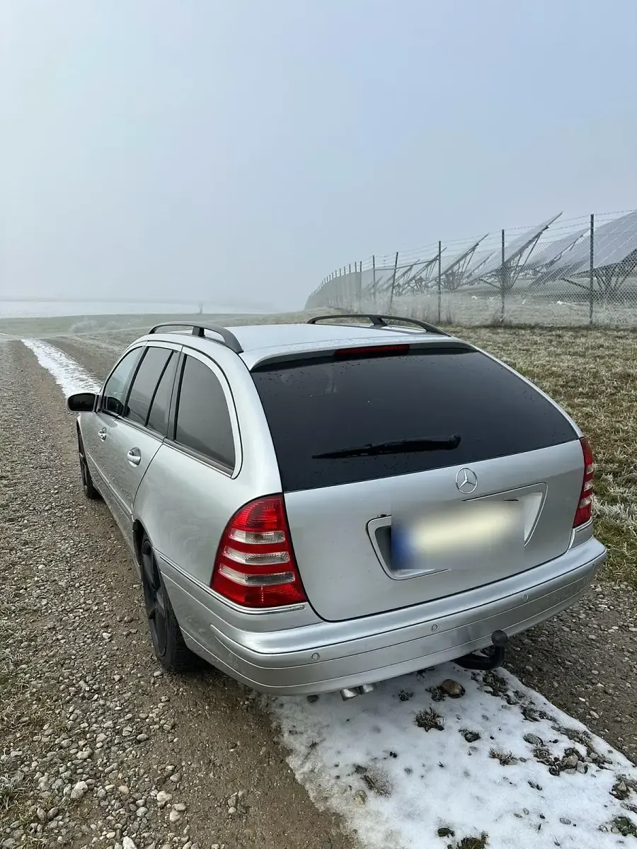 Second-hand Mercedes C220 150 CP (110 kW) 2004 Argintiu Break