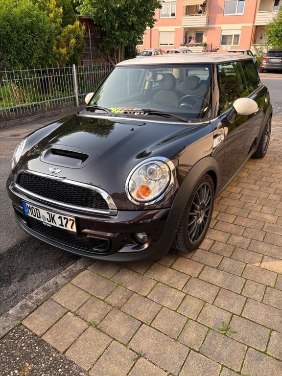 Braun Gebraucht 2013 Mini Cooper SD Kleinwagen | 7.200 € (Etwas zu teuer) - Bild 1/4