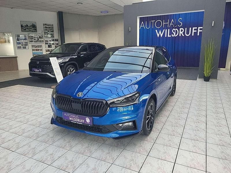Neu Skoda Fabia Dynamic 150 PS (110 kW) 2025 Raceblau metallic Limousine