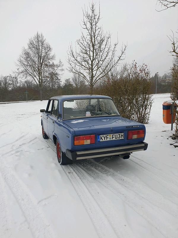 Gebraucht Lada 2105 65 PS (47 kW) 1990 Blau Limousine