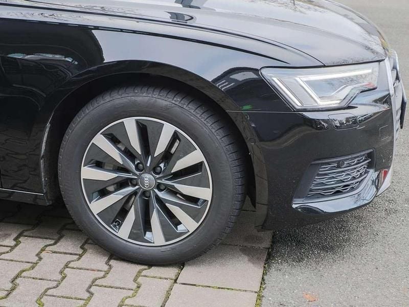 Gebraucht Audi A6 Ambiente 299 PS (219 kW) 2022 Brillantschwarz Kombi