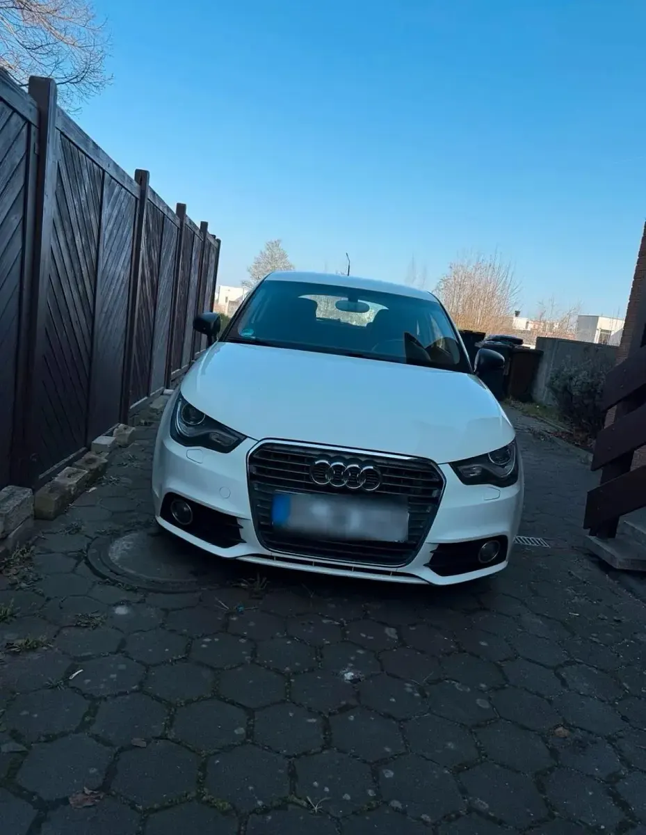 Gebraucht Audi A1 122 PS (89 kW) 2012 Weiß Kleinwagen