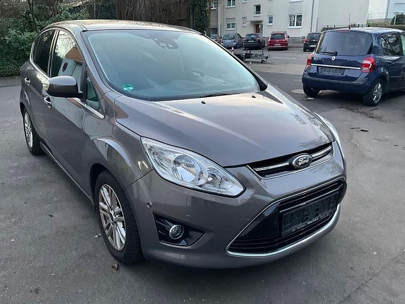 Gebraucht Ford C-MAX Titanium 125 PS (91 kW) 2015 Braun Van / Kleinbus