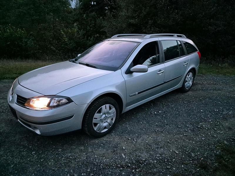 Silber Gebraucht 2007 Renault Laguna II Kombi | 2.450 € (Fairer Preis) - Bild 1/4