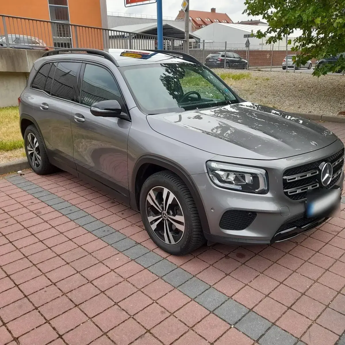 Gebraucht Mercedes GLB200 150 PS (110 kW) 2020 Grau SUV