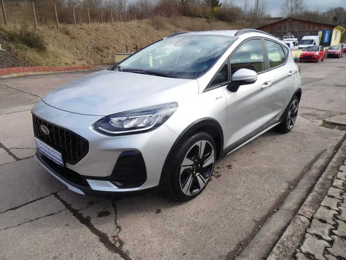 Gebraucht Ford Fiesta Active 125 PS (91 kW) 2022 Silber Kleinwagen
