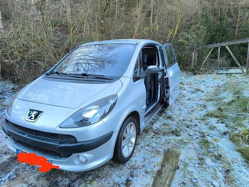 Gebraucht Peugeot 1007 Premium 75 PS (55 kW) 2007 Grau Van / Kleinbus