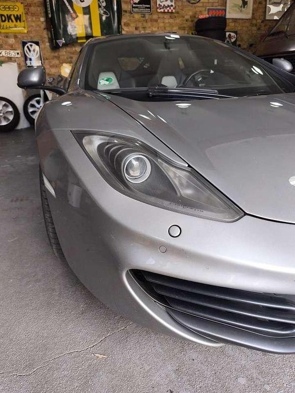 Gebraucht McLaren MP4-12C 625 PS (459 kW) 2013 Silber Coupé
