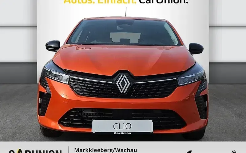 Nowe Renault Clio V Evolution 115 KM (84 kW) 2025 Pomarańczowy Sedan/Limuzyna