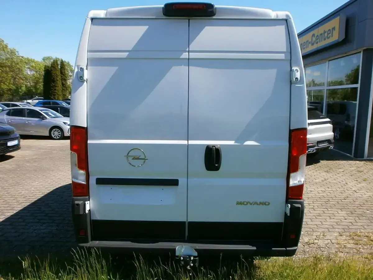 Neu Opel Movano 140 PS (102 kW) 2026 Weiß Van