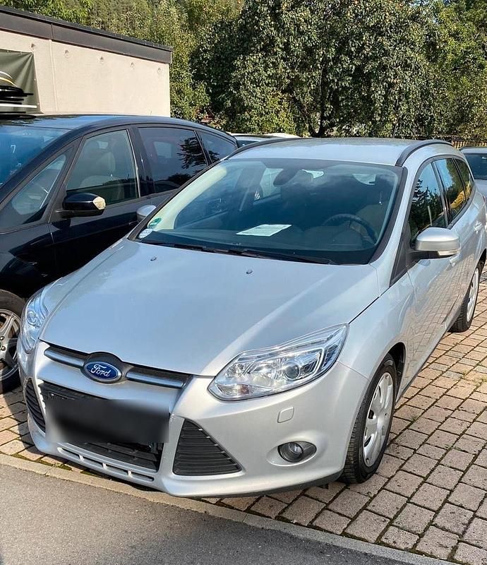 Gebraucht Ford Focus Trend 2011 Silber Kombi