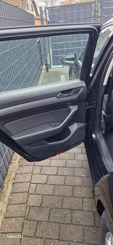 Gebraucht VW Passat Highline 150 PS (110 kW) 2016 Schwarz Kombi