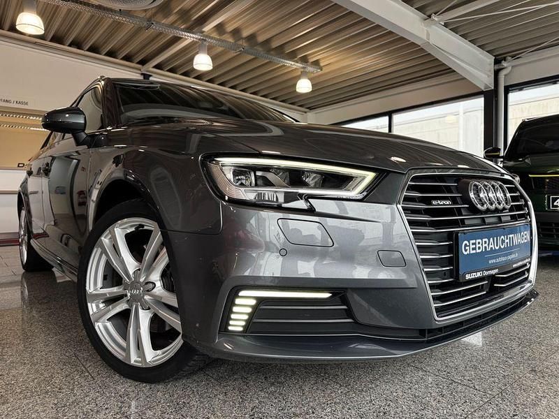 Gebraucht Audi A3 Sport 150 PS (110 kW) 2020 Grau Limousine
