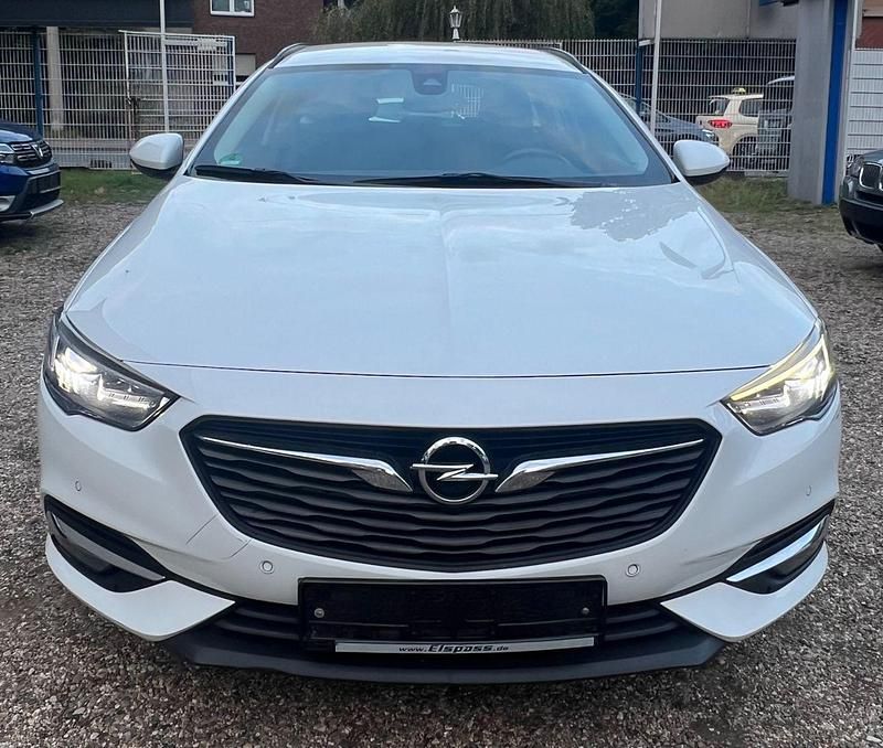 Weiß Gebraucht 2018 Opel Insignia Edition Kombi | 6.990 € (Guter Preis) - Bild 1/4