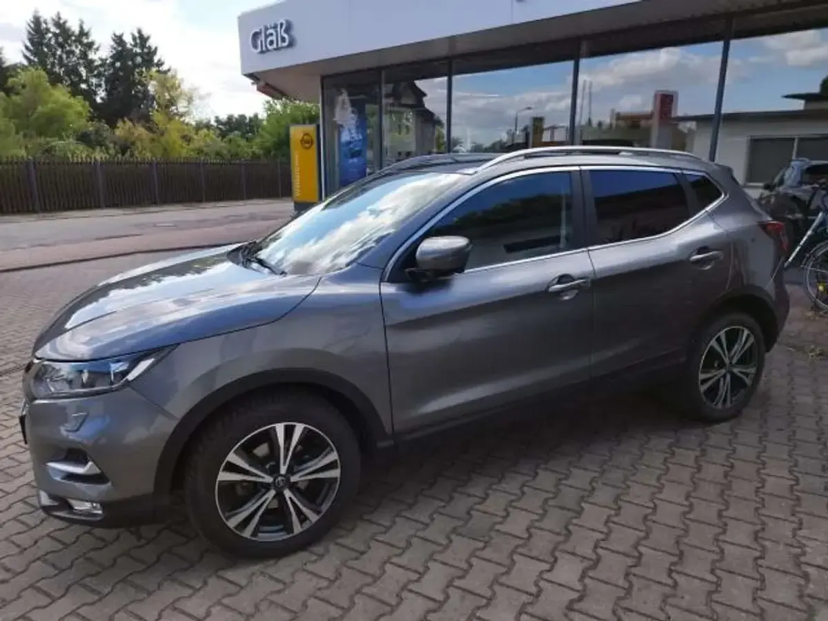 Gebraucht Nissan Qashqai 140 PS (102 kW) 2019 Grau SUV