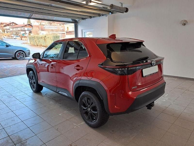 Gebraucht Toyota Yaris Cross Comfort 116 PS (85 kW) 2023 Rot SUV