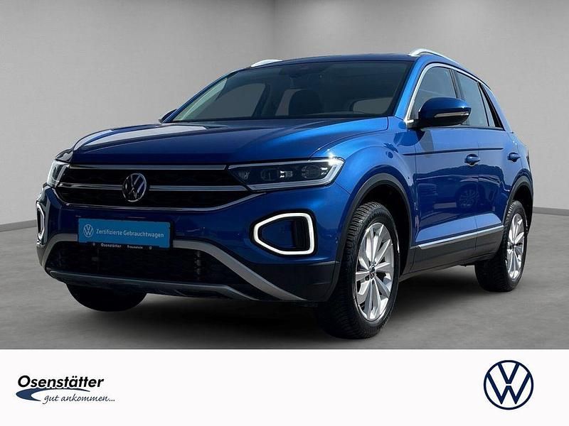 Blau Gebraucht 2024 VW T-Roc Style SUV | 28.760 € (Guter Preis) - Bild 1/4