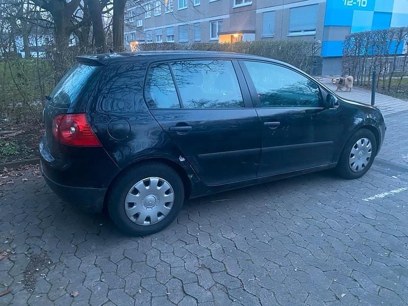 Gebraucht VW Golf IV 75 PS (55 kW) 2005 Schwarz Kleinwagen