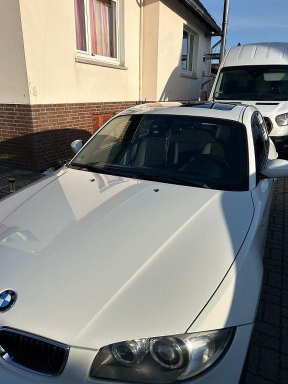 Gebraucht BMW 120 M Sport 170 PS (125 kW) 2008 Weiß Kleinwagen