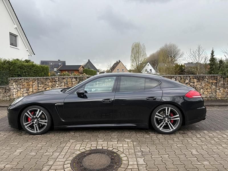 Gebraucht Porsche Panamera 250 PS (183 kW) 2013 Schwarz Kleinwagen