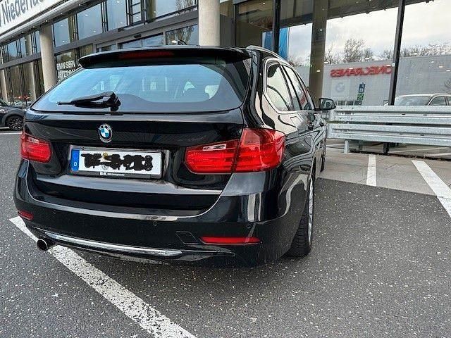 Gebraucht BMW 320 Luxury Line 184 PS (135 kW) 2015 Schwarz Kombi