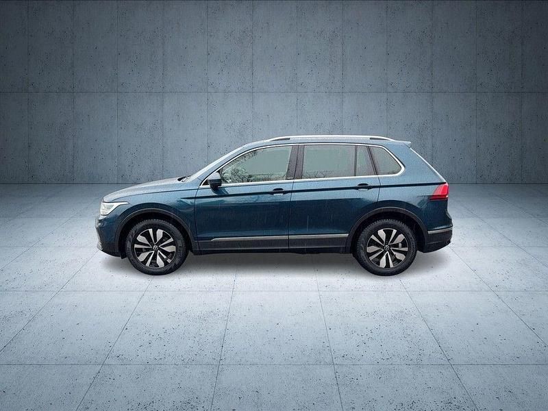Gebraucht VW Tiguan Move 150 PS (110 kW) 2024 Nightshade blue metallic SUV