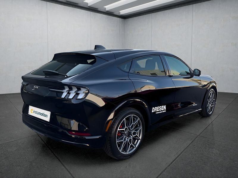 Neu Ford Mustang Mach-E GT 358 kW (487 PS) 2025 Schwarz SUV
