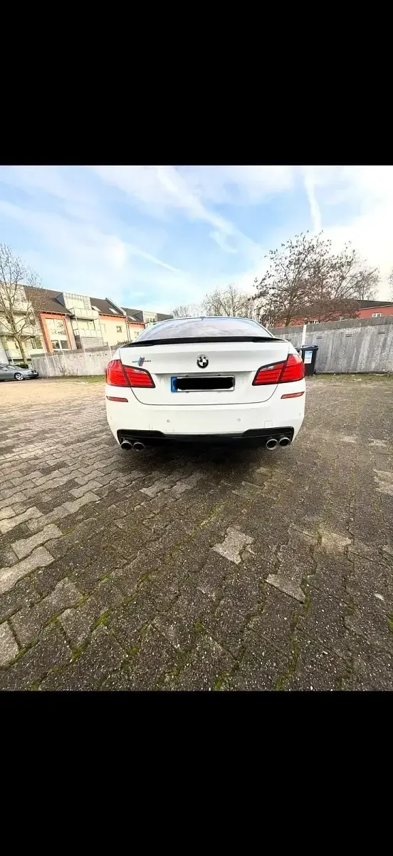 Gebraucht BMW 520 184 PS (135 kW) 2012 Weiß Limousine