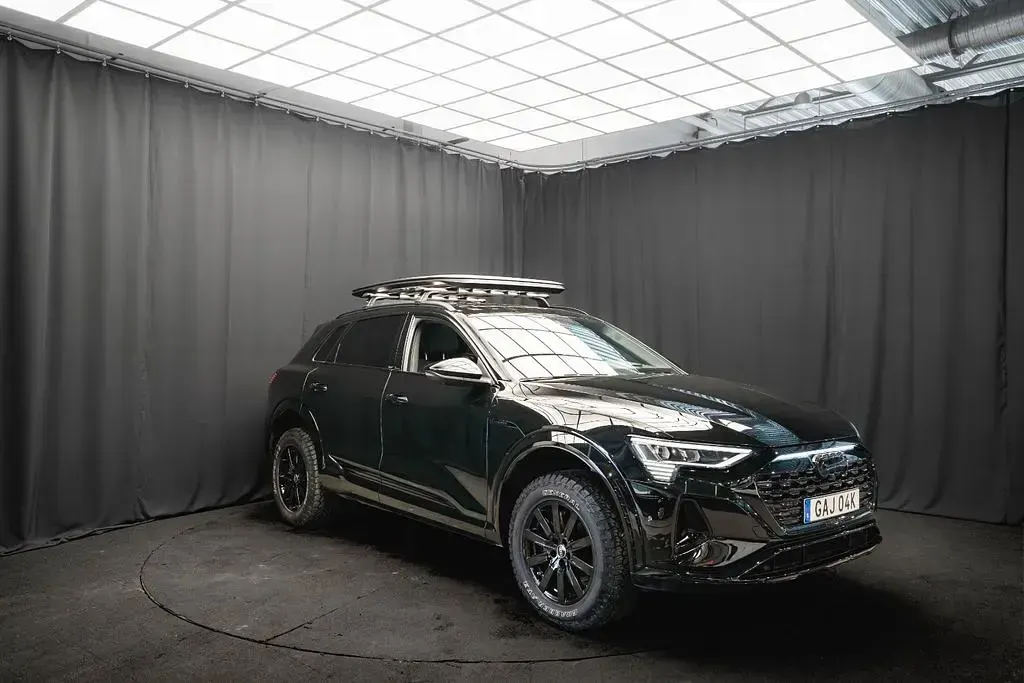 Gebraucht Audi Q8 e-tron Sport 300 kW (408 PS) 2025 Schwarz SUV