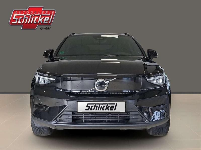 Gebraucht Volvo XC40 Core 169 kW (231 PS) 2023 Onyx black / metallic SUV