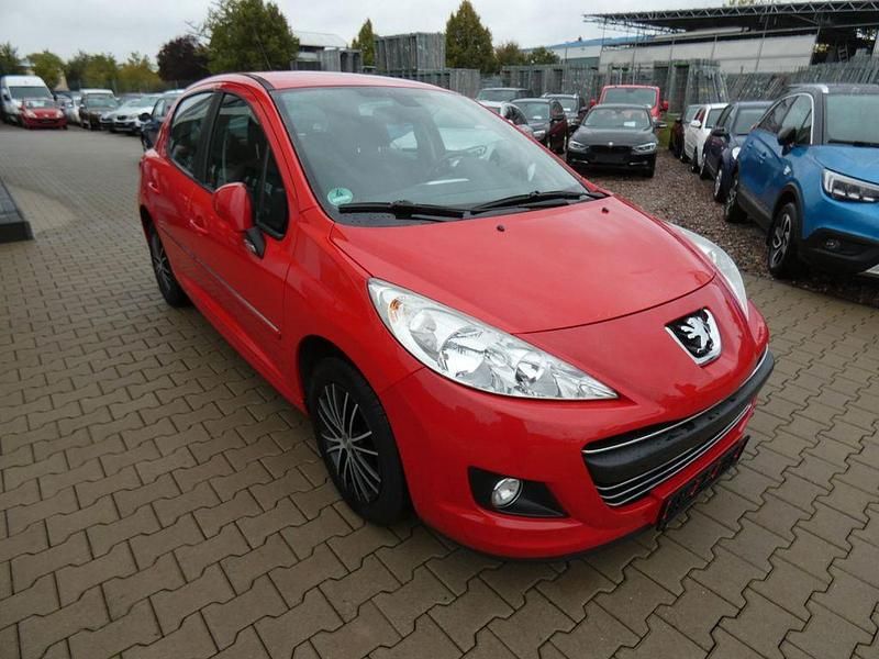 Gebraucht Peugeot 207 Premium 95 PS (69 kW) 2009 Limousine