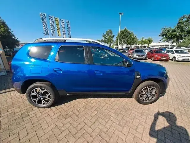 Gebraucht Dacia Duster Celebration 150 PS (110 kW) 2021 Blau SUV