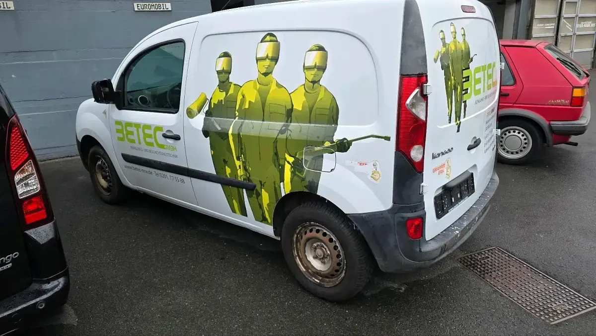 Gebraucht Renault Kangoo 70 PS (51 kW) 2011 Weiß Van / Kleinbus