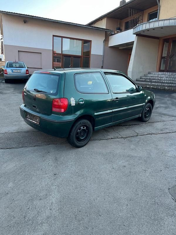 Gebraucht VW Polo 60 PS (44 kW) 2001 Grün Kleinwagen
