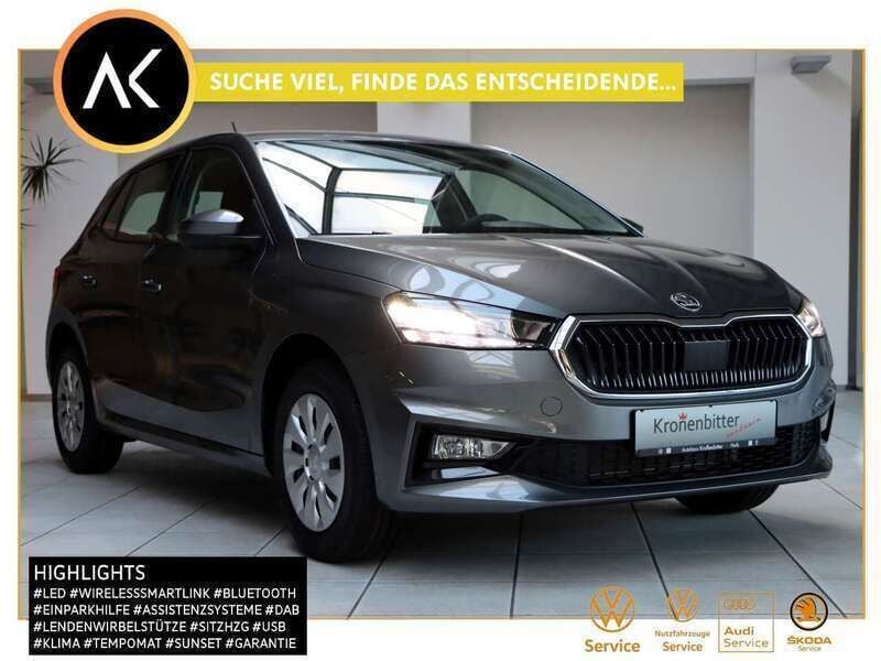 Graphite grau metallic Gebraucht 2024 Skoda Fabia Selection Kleinwagen | 17.270 € (Guter Preis) - Bild 1/4