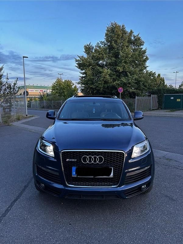 Blau Gebraucht 2008 Audi Q7 Comfort SUV | 10.300 € (Etwas zu teuer) - Bild 1/4