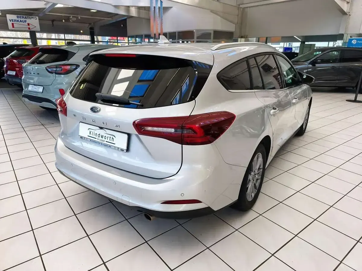 Gebraucht Ford Focus Titanium X 155 PS (114 kW) 2024 Silber Limousine
