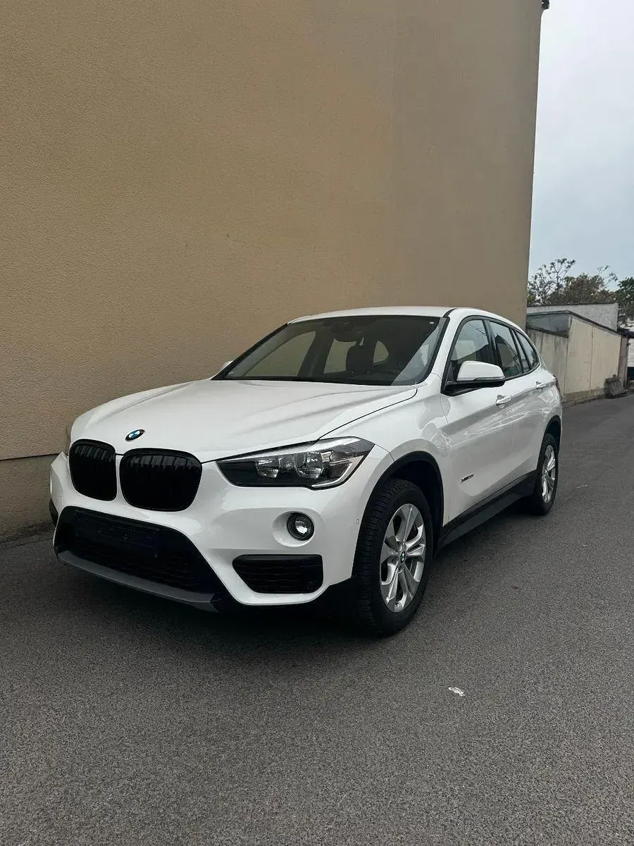 Gebraucht BMW X1 Advantage 192 PS (141 kW) 2015 Weiß SUV