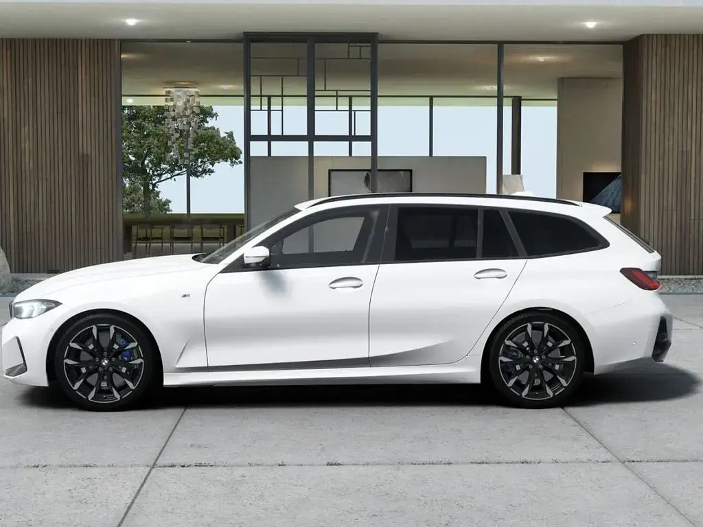 Gebraucht BMW 320 M Sport 190 PS (139 kW) 2025 Weiß Limousine