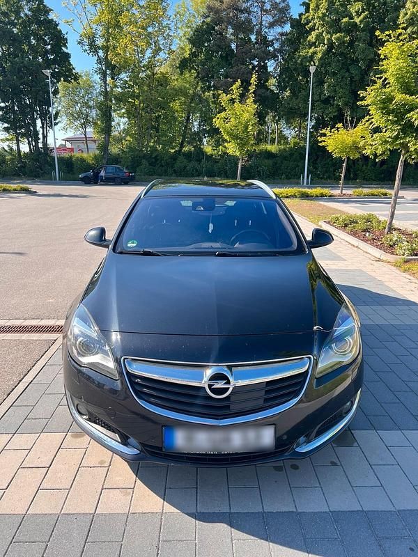 Gebraucht Opel Insignia 160 PS (117 kW) 2014 Schwarz Kombi