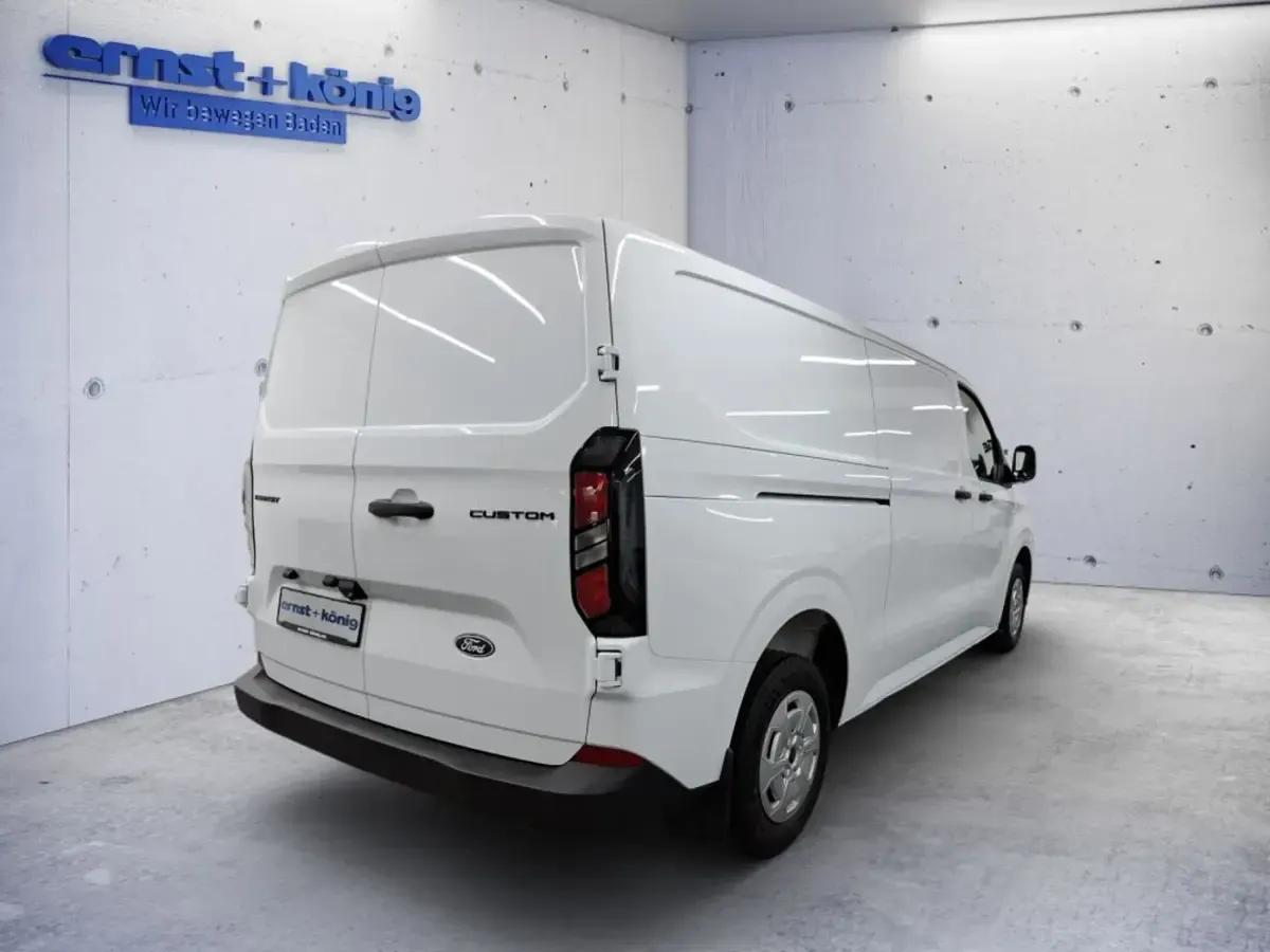 Neu Ford Transit Custom Trend 2025 Van