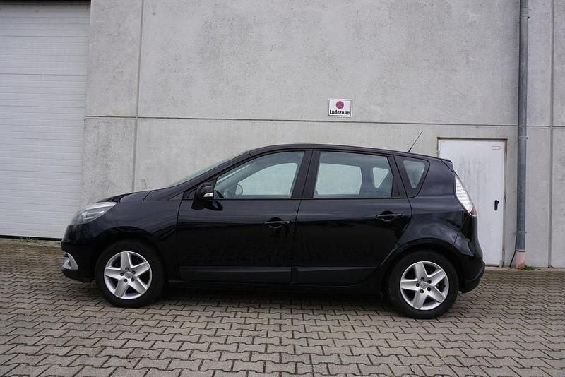 Gebraucht Renault Scénic III 110 PS (80 kW) 2012 Sternenschwarz Van / Kleinbus