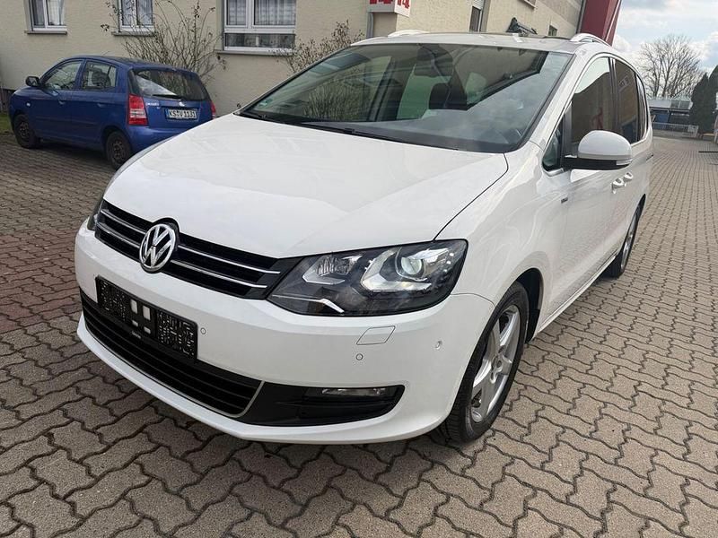Gebraucht VW Sharan Life 140 PS (102 kW) 2013 Weiß Van / Kleinbus