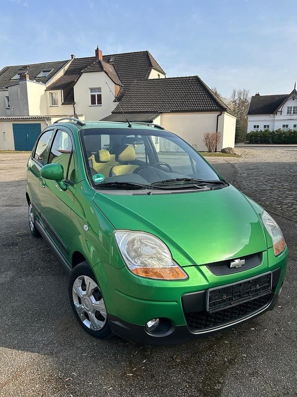 Gebraucht Chevrolet Matiz 67 PS (49 kW) 2009 Grün Kleinwagen