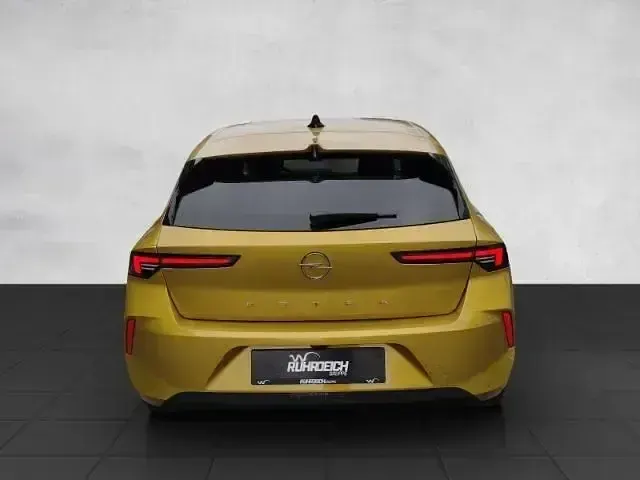 Gebraucht Opel Astra Enjoy 2024 Gelb Kleinwagen