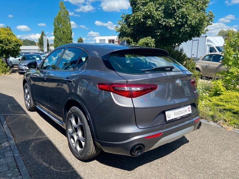 Gebraucht Alfa Romeo Stelvio Ti 280 PS (205 kW) 2017 Grau metallic SUV