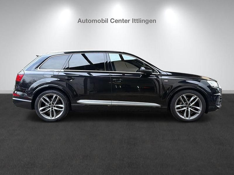 Gebraucht Audi Q7 S-Line 272 PS (200 kW) 2016 Orcaschwarz/deep black SUV